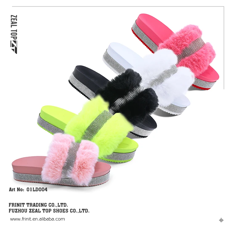 

Wholesale ladies fuzzy slides fluffy faux fur open toe thick platform women diamond crystals rhinestones sandals furry slippers