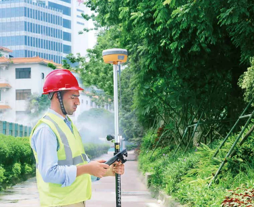 Hi - target V30 PLUS GNSS GPS RTK Receiver with convenient surveying experience and Hi-Target raw data recorded simultaneously .png