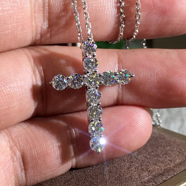 

Female Austrian Crystal Cross Pendant Chains Necklaces For Women Round White Zircon Clavicle Necklace Wedding Jewelry