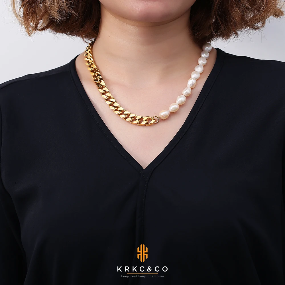 

KRKC 2021 Luxury women jewelry cuban chain pearl necklace 316L stainless steel gold plated white freshwater pearl necklace