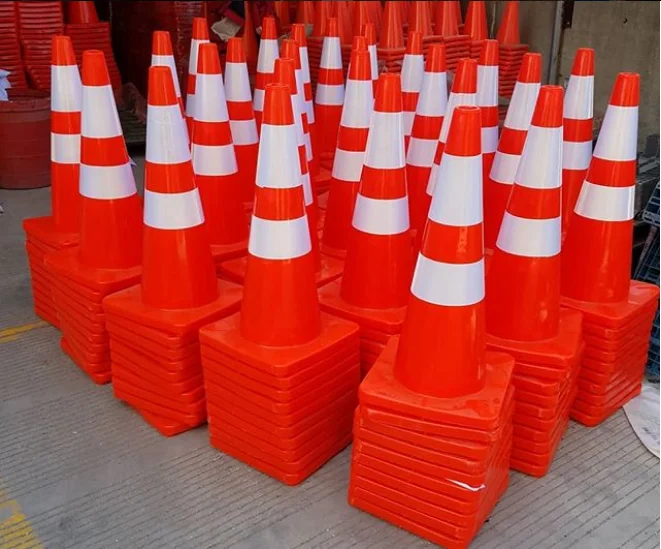 traffic cone  (3).png