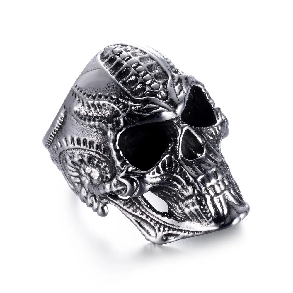 

Hot Sale Titanium Alloy Monster Demon Heteromorphic iron blood Warrior Skull Male Ring Warrior Ring