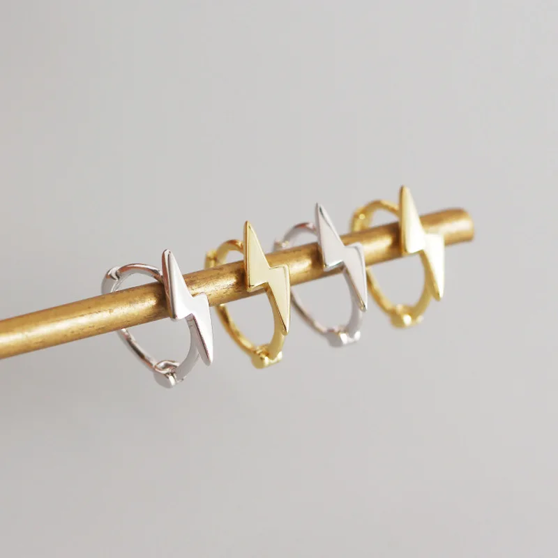 

Simple Exquisite 18K Gold Plated S925 Lightning Earrings High Polish 925 Sterling Silver Lightning Hoop Earring