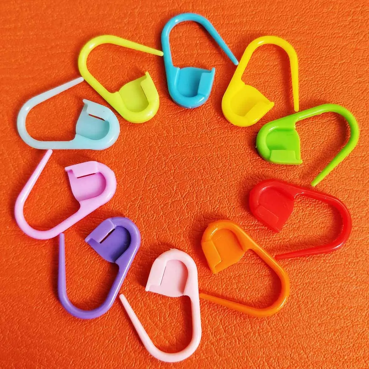 

Assorted Color Crochet Locking Stitch Markers Knitting Stitch Counter Needle Clip