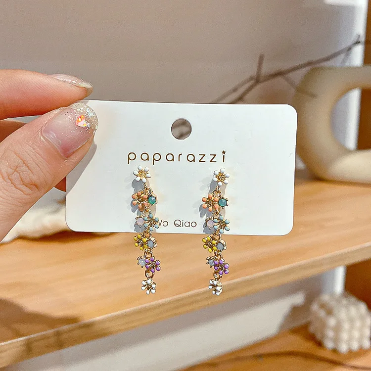 

2020 fashion flower dangle long earrings women