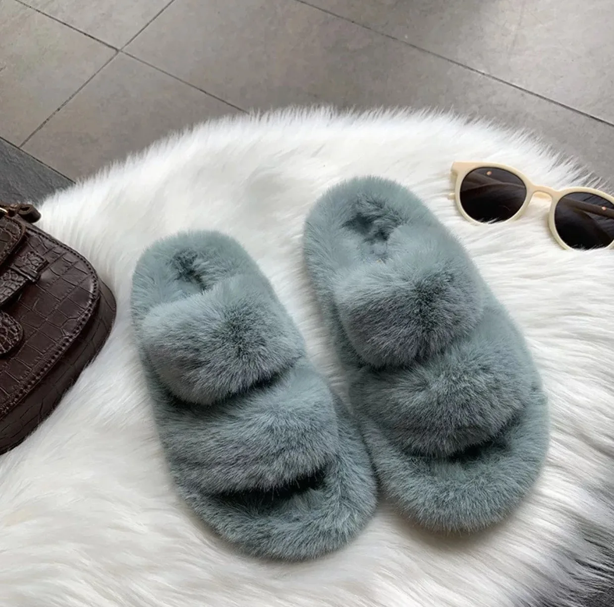 

2020 New Fashion Colorful Custom Women faux fur slippers slides, Customized color