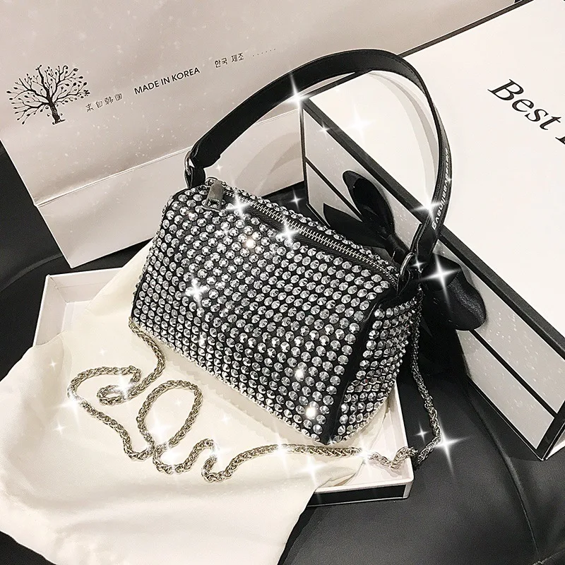 

2021 shiny diamond small hand bag Twinkle bling shoulder bags sling chain crossbody girls rhinestone purse and handbag women, Black,silver