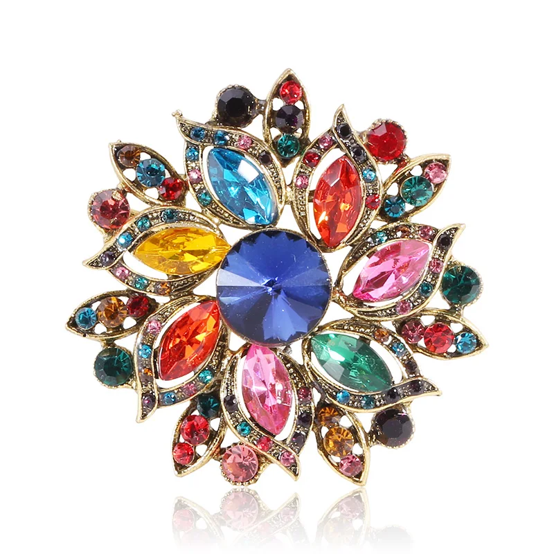 

European and American fashion Luxury ladies designer flower rhinestones brooches