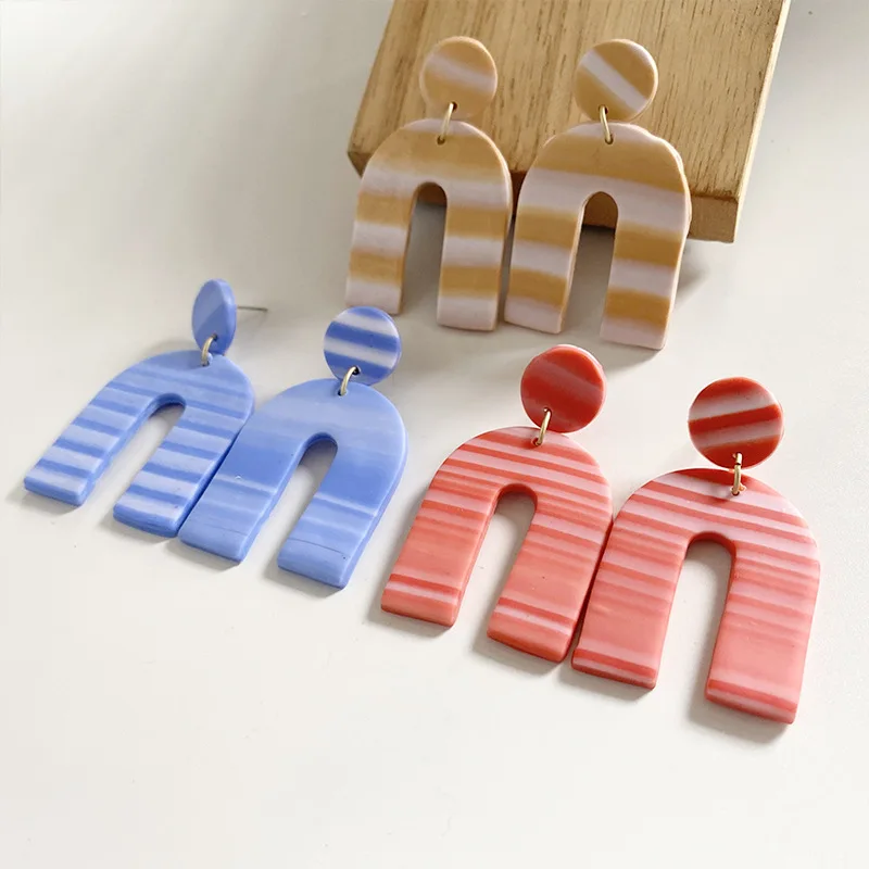 

OUYE Geometric gradient rainbow simple soft pottery clay earrings girl minimalist modern fashion earrings summer new jewelry, Golden/silver