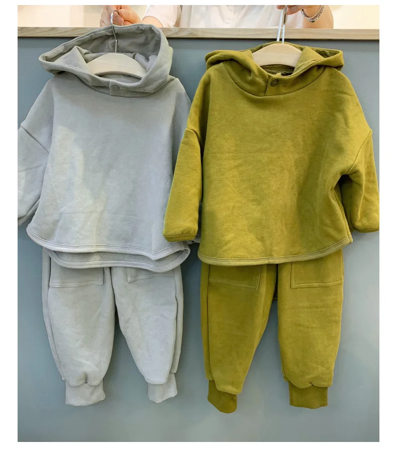 

Autumn Korean version of children's clothing new boys and girls Korean style simple button pullover hoodie set, Picture shows