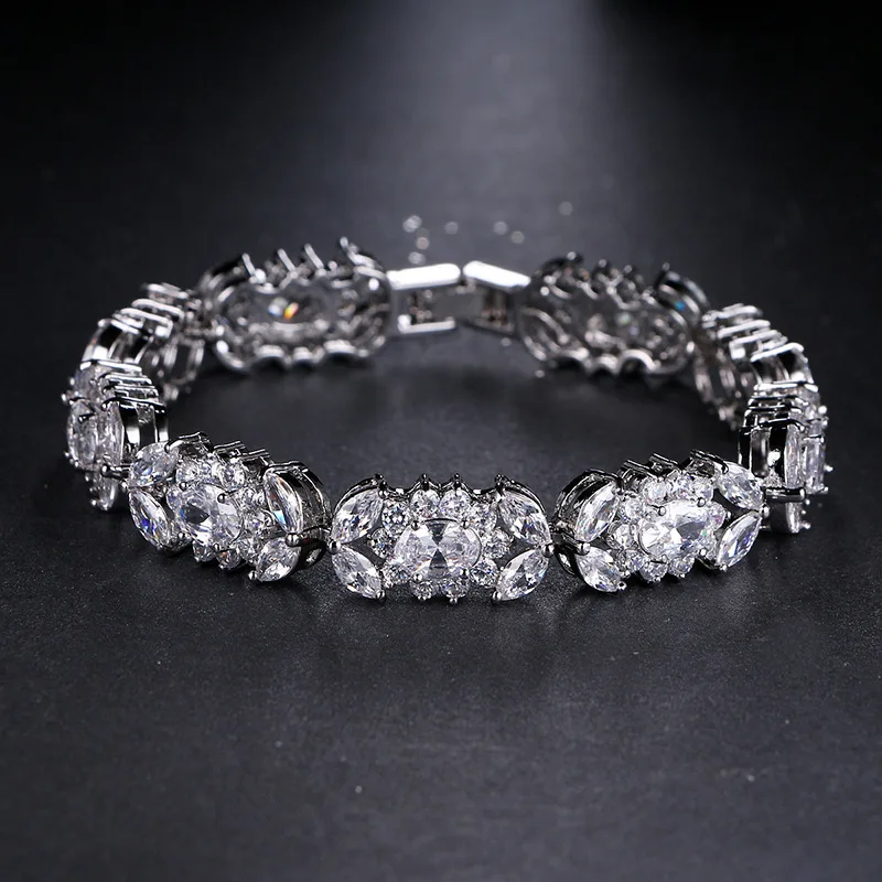 

ROMANTIC Beautiful New Product Woman Accessories Ice Out Snowflake Jewelry Cz Bracelets, Picture shows