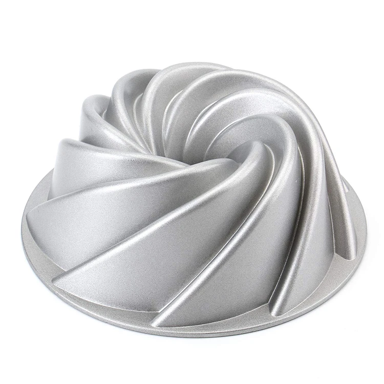 

Nordic Elegant Heart Non Stick Bundt Pan Bakeware