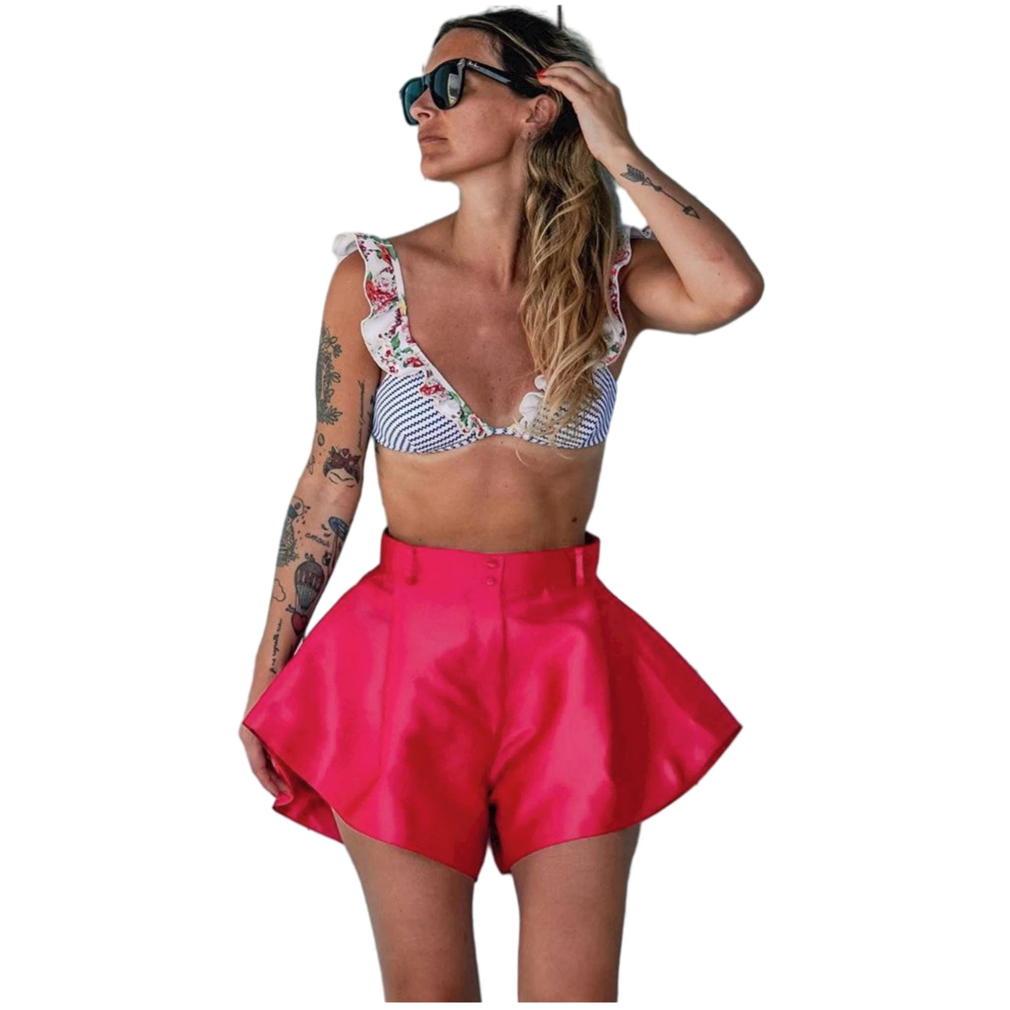 

New solid color shorts women's wide-leg buttoned horns were thin shorts hot pants
