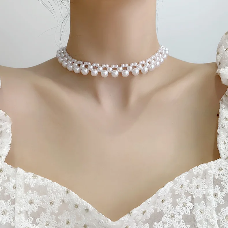 

2021 new female French retro clavicle chain three-layer fine natural pearl necklace for girls, As pictures