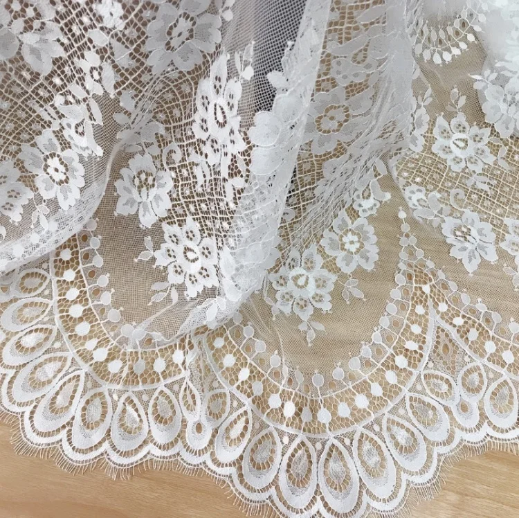 

New arrival floral pattern eyelash chantilly lace fabric white, Accept customized color