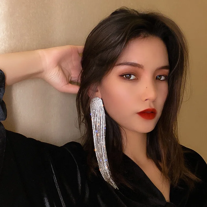 

R.Gem. Chandelier Long Chain 925 Silver Rhinestone Tassel Drop Fashion Earrings Trend 2021, Gold or silver