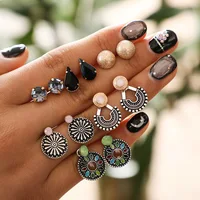 

VRIUA Femme 6 Pairs Bohemian Stud Earring Set Boho Black Crystal Droplet Earrings for Women Jewelry