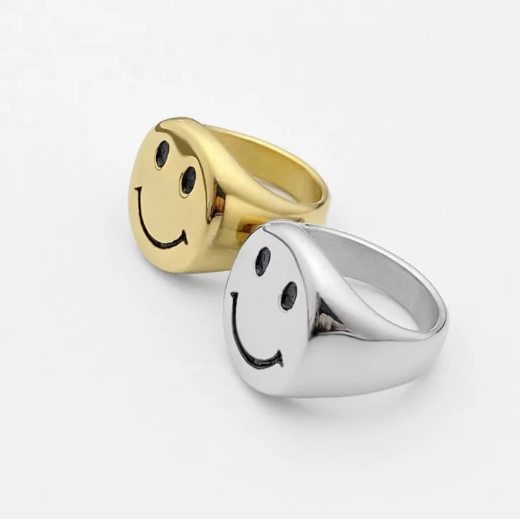 

2021 new personality smiley face ring for men and women fashion simple tide titanium steel ring, Gold color