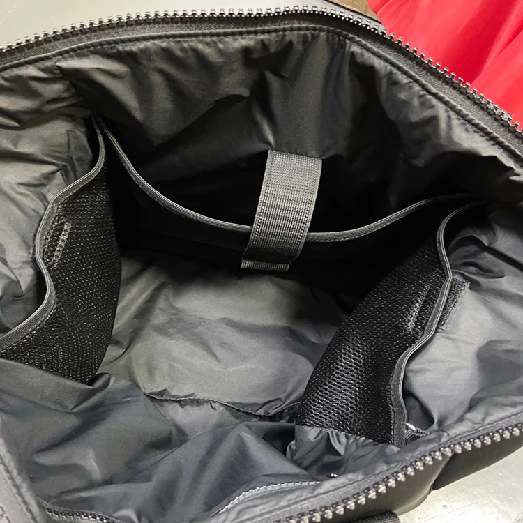 Multifunctional  Travel  Luggage Neoprene Bag Sport Shoulder Bag  Waterproof  Neoprene Beach Tote Bag for Sport