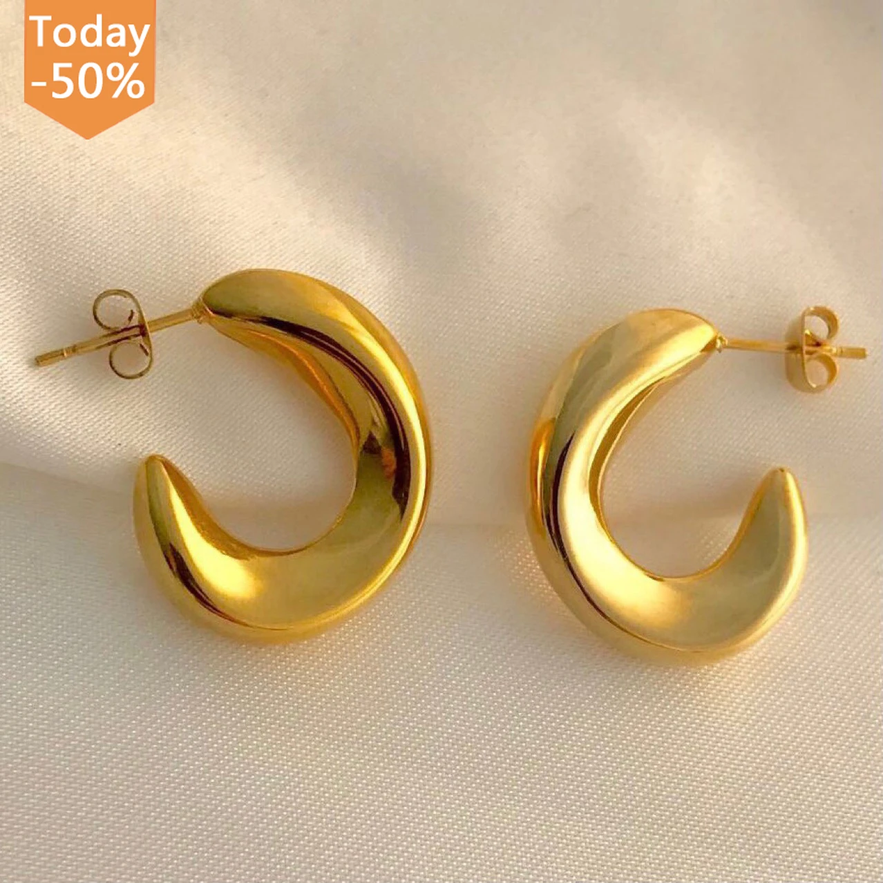 

2021 New retro style 18k gold-plated earrings stainless steel smooth coarse ring ladies jewelry