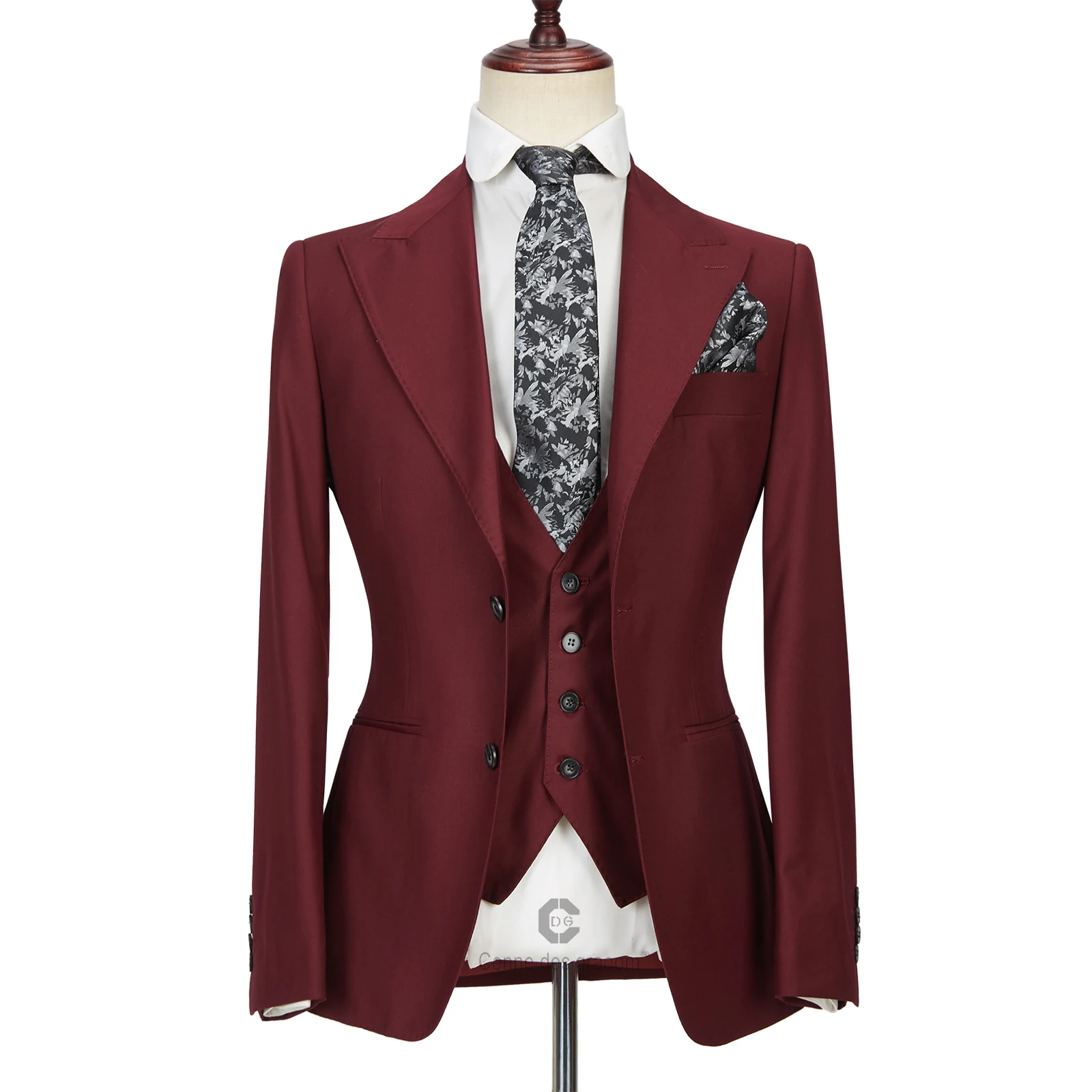 

New Design Italy Design Men Suits Men Wedding and Business Suits, Win
