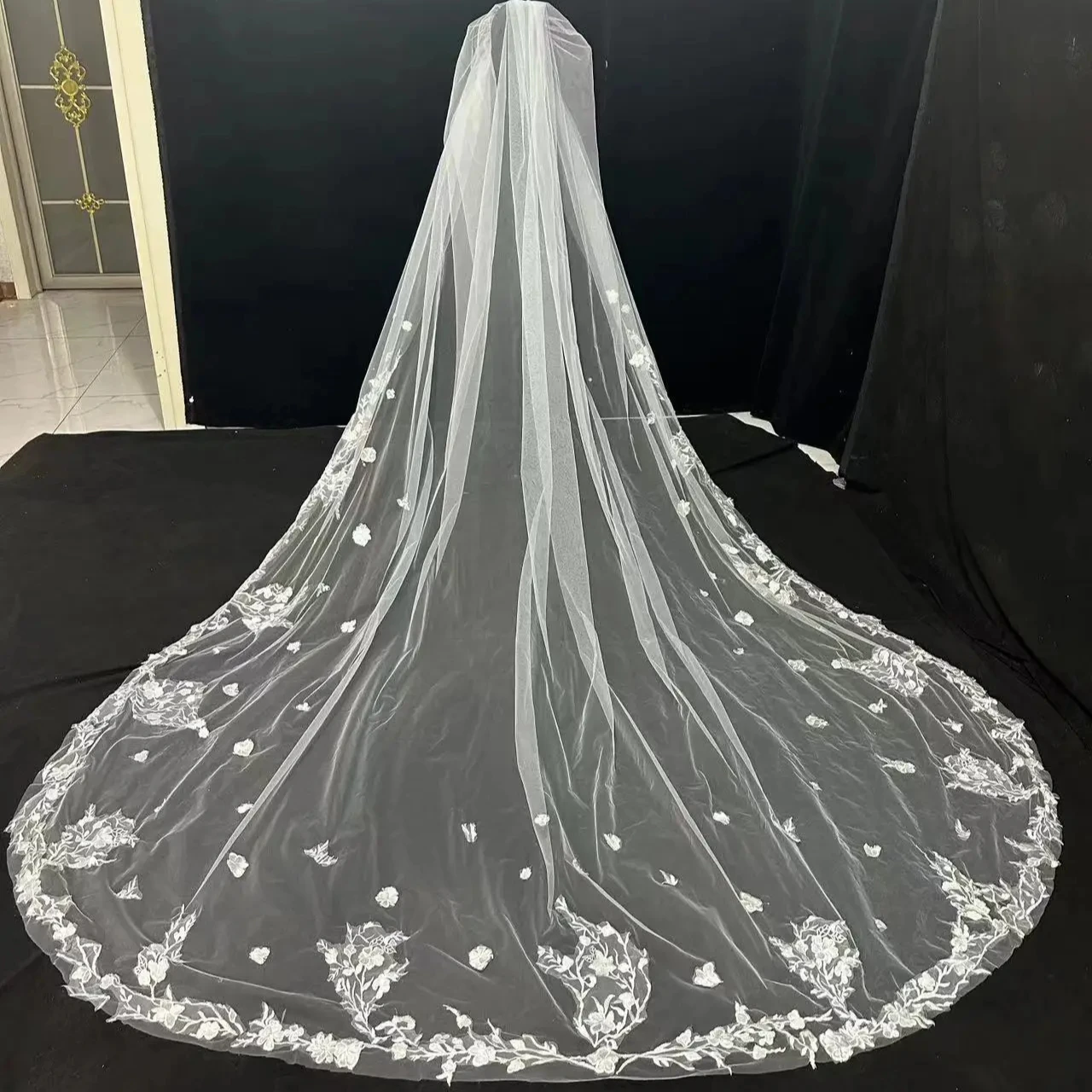 

ROMANTIC Luxury Bridal Veil Female Simple Aesthetic Net Long Lace Wedding Veil