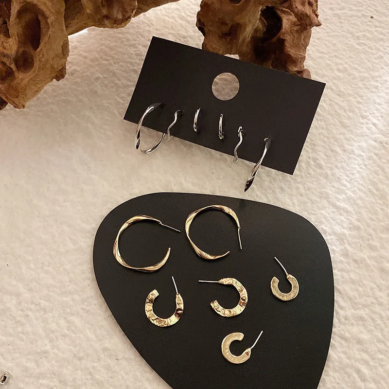 

New Design Temperament Metal Gold Filled Hoop Earrings Modern Gold Plated Ear Accessories Stud Earring Set of 5 Pieces, Photo