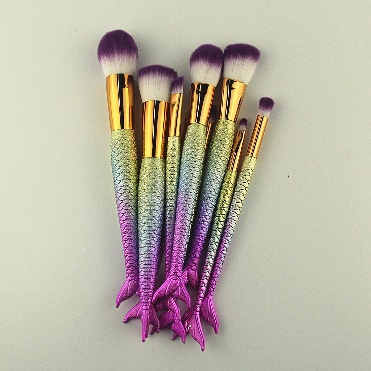 

Wholesale face eye brush mermaid tail rainbow makeup set lovely cosmetic brushes