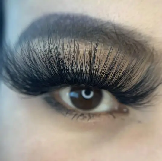 

Wholesale free sample wispy mink eyelashes lash glue gel eyeliner natural long 3d 5d real mink false eyelash with packaging box, Black