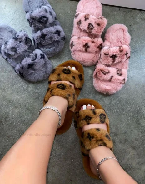 

High quality summer color Fur Slippers for ladies Popular sandal women slide fox fluffy slippers pink leopard print fuzzy slide