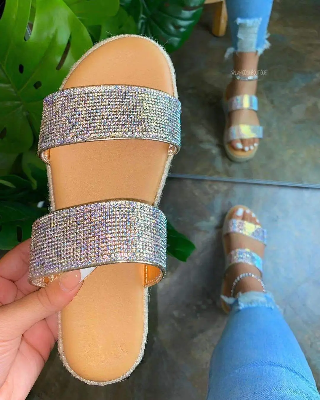 

Beautiful Latest design INS women PVC laser sandals summer women platform jelly slides, Colorful