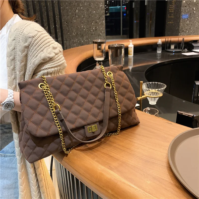 

Wholesale Ladies Latest Chain Handbags Large Capacity Bags Luxury Purses For Women