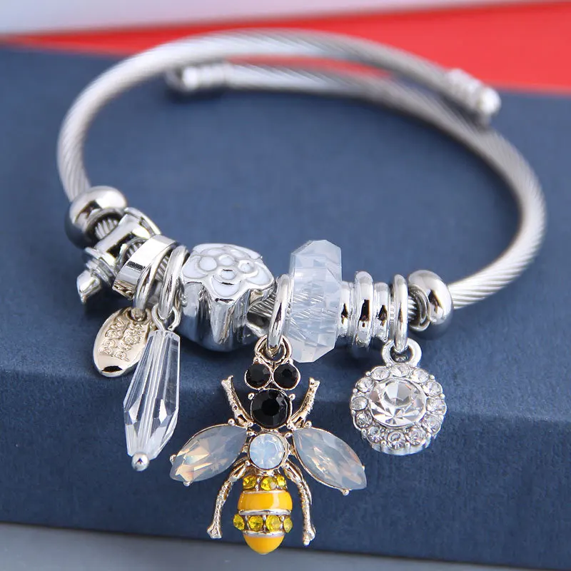 

Made In China Stocks Selling Stainless Steel Bracelet Fashionable Lady Jewelry Accept Small Order Trendy Bee Charm Bracelet