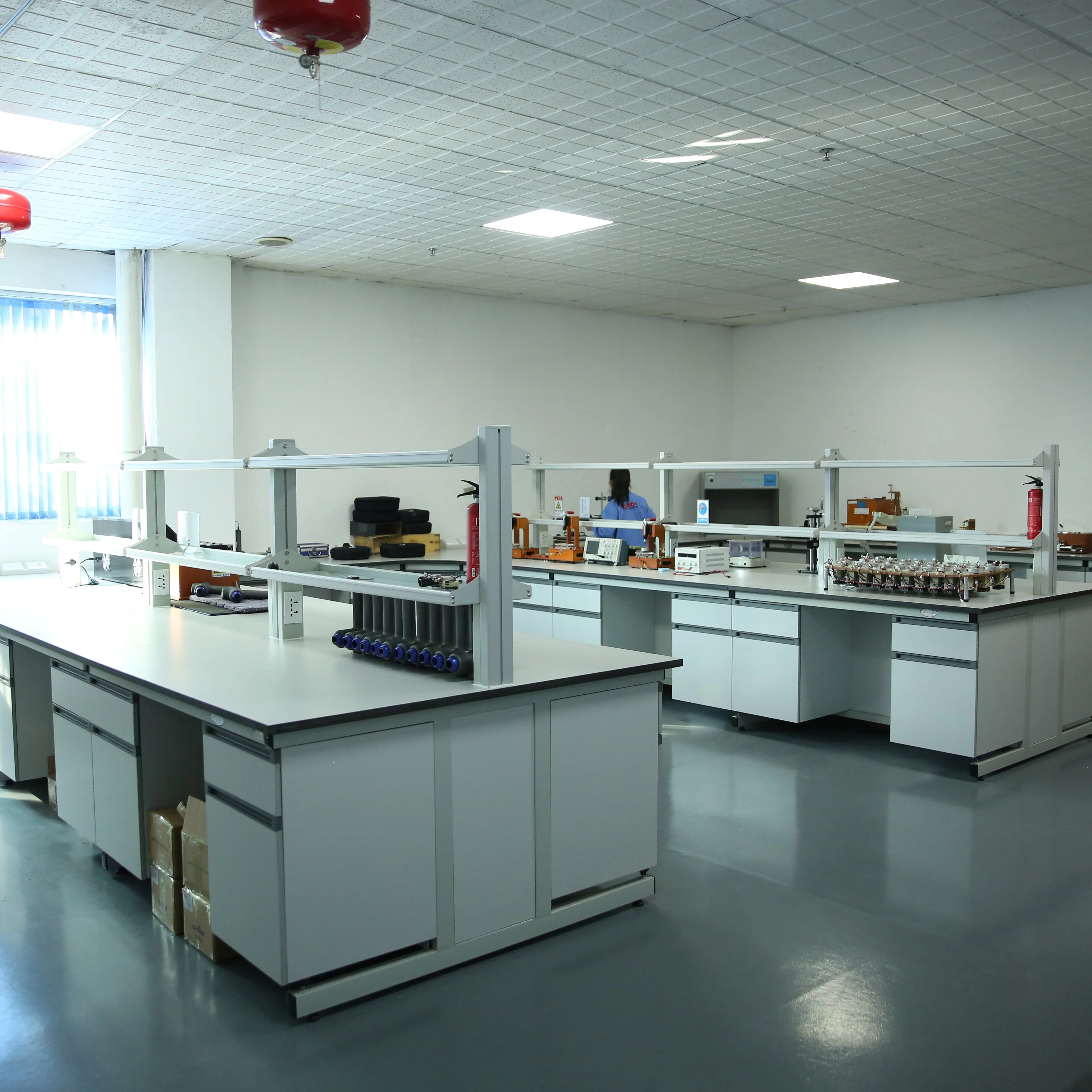 
Factory Hand Held Massage Gun Relax Deep Tissue Vibration Muscle Relax Cordless Massager For Muscle 