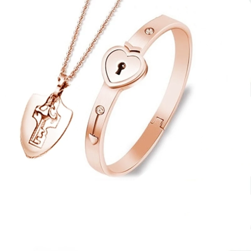 New Arriving Unique Design A Set Jewelry Fashion Titanium Steel Key