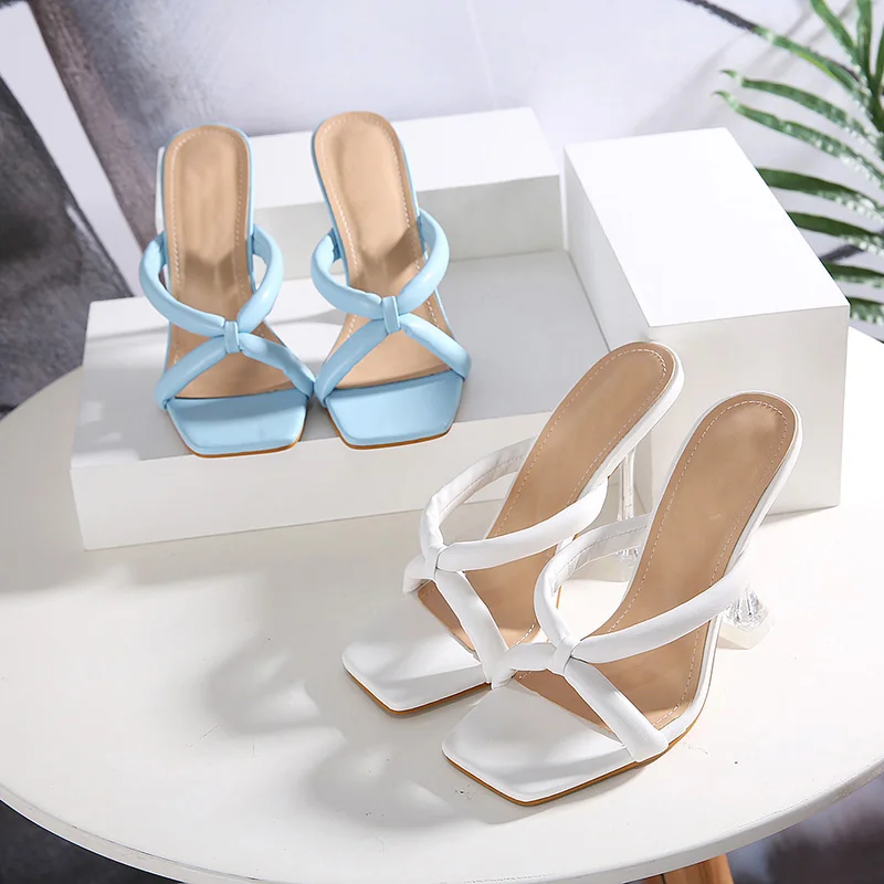 

New 2021 spring and summer fashion new crystal stiletto sandals Model 40
