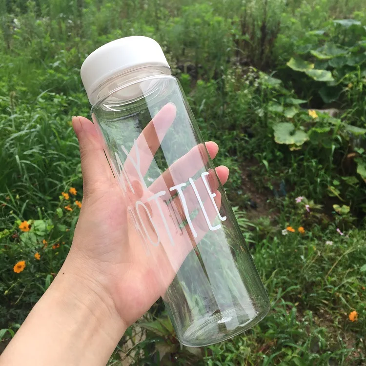 

2020 Wholesale Customized Beverage Juice Bottle Drinking disposable eco friendly Filter Plastic Water Bottle, Customized color