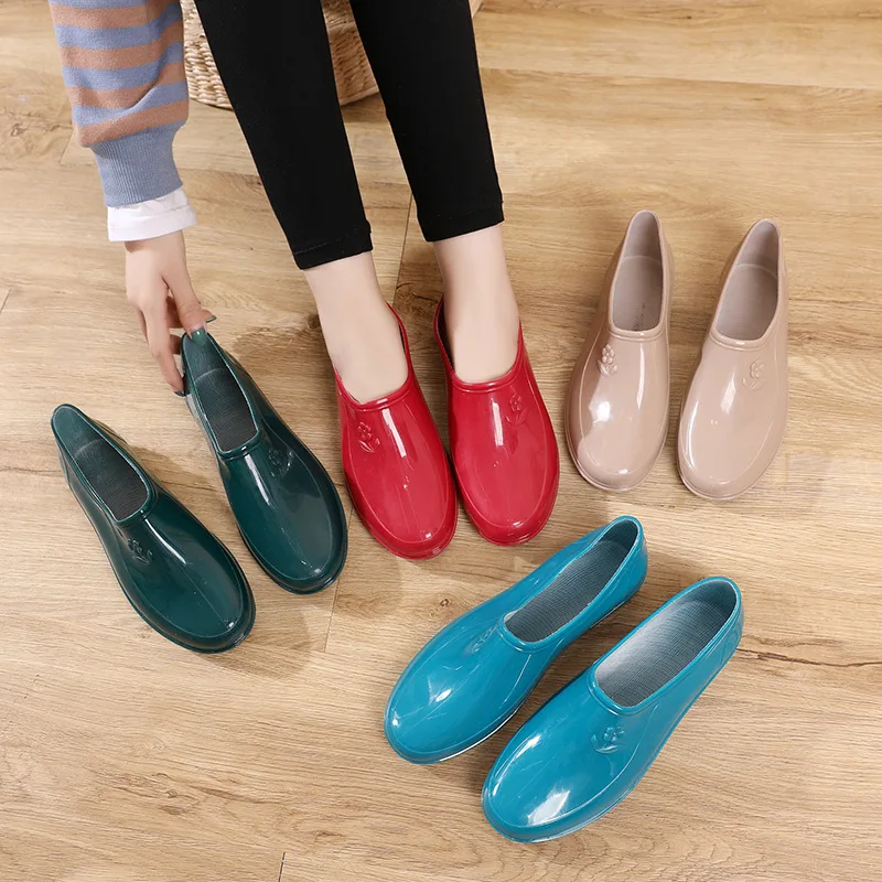 

Waterproof Water Shoes Women Slip On Rubber Rain Boots 2021 New Female Waterproof Rain Shoes
