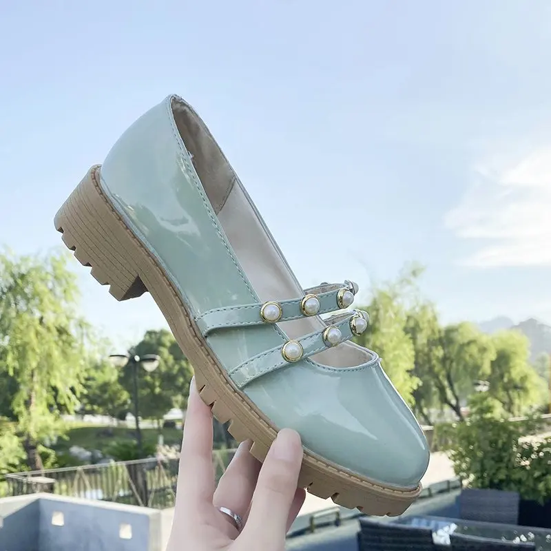 

2021 Spring & Autumn Beautiful Patent Leather With Beaded Casual Dress Shoes For Women Lady Girls