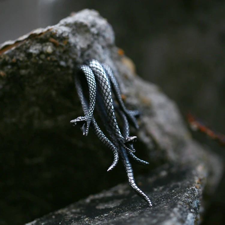 

SS8-610P Steel Soldier Stainless Steel Horrible Long Snake Punk Necklace Jewelry Viking Snake Pendants
