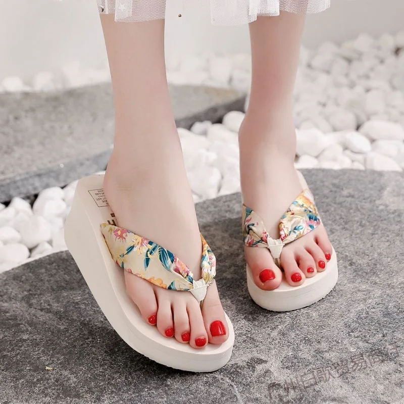 

Wholesale Soft Thick Sole Indoor Outdoor Sandals Fashion Casual Female High Heel Slippers Women Flip Flop For Summer Beach