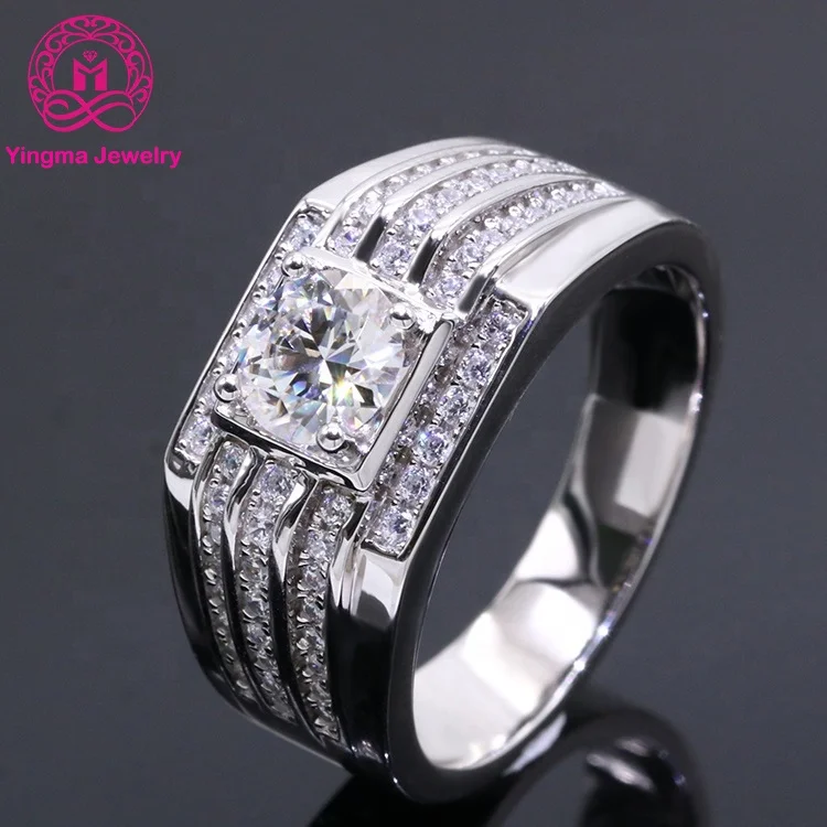 

2021 Luxury style pave moissanite diamonds 14k / 18k Solid gold mens ring 1 carat engagement white gold ring