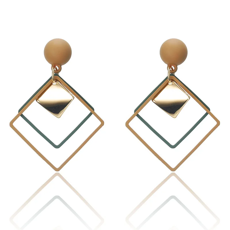 

Amazon Hot Fashion Earrings 2020 Gold Plated Earrings Geometric Earrings For Woman, As picture