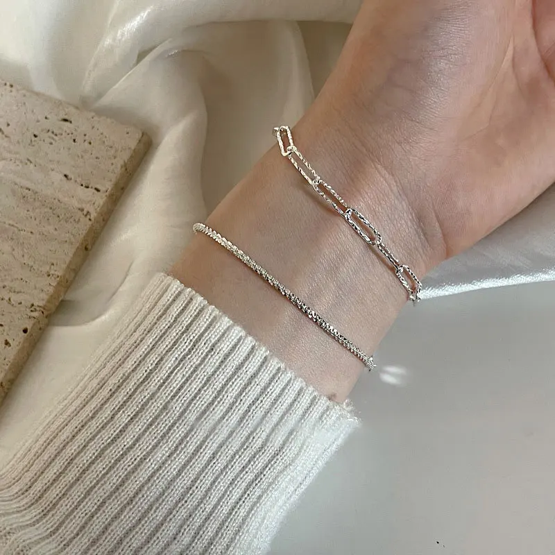 

Elegant Style S925 Textured Matte Link Chain Bracelet 925 Sterling Silver Geometric Square Link Chain Bracelet