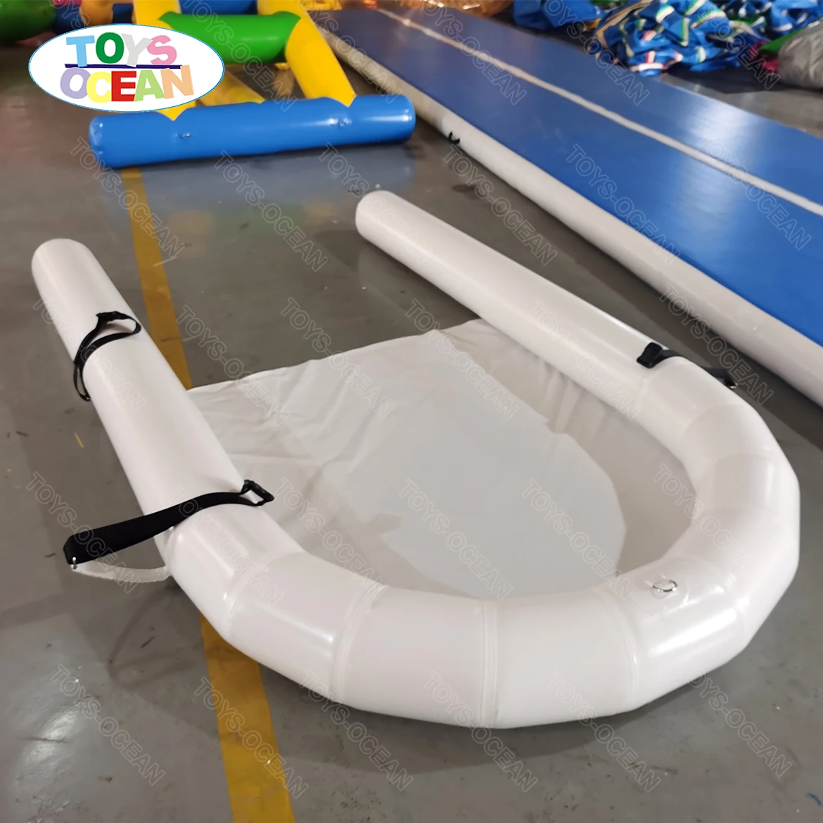 

2021 toys ocean new hot sale inflatable C dock wholesale