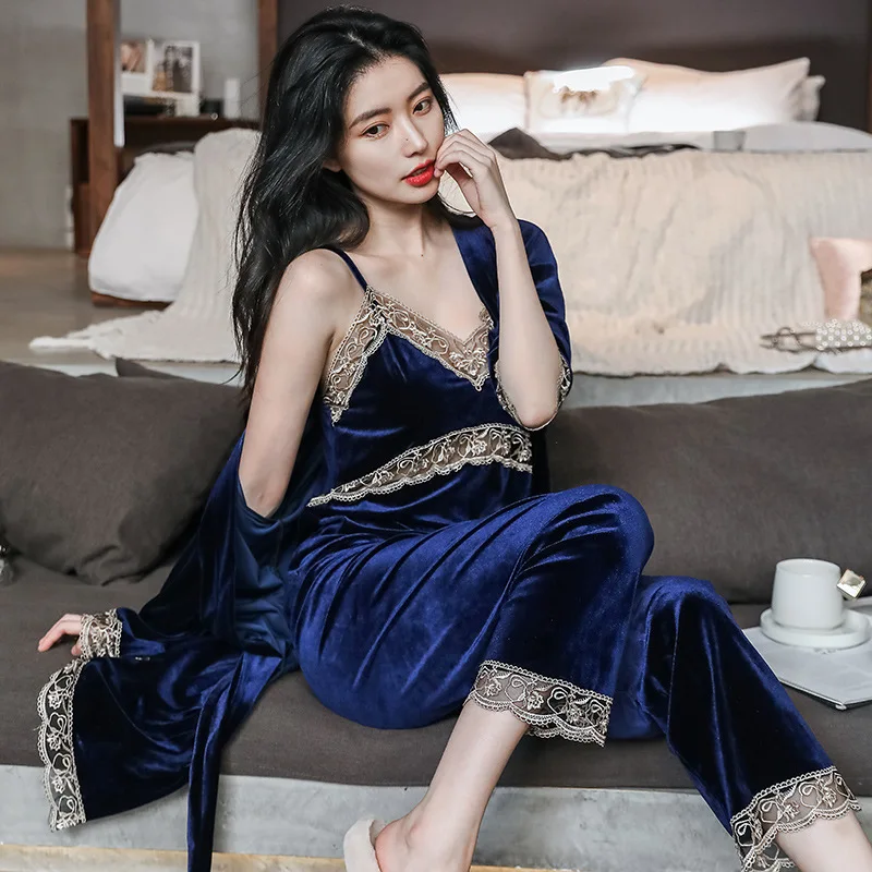 

2021 Autumn Women Sexy Velvet Pajama Sets Long Sleeves Robe With Bra Homewear, Customized color