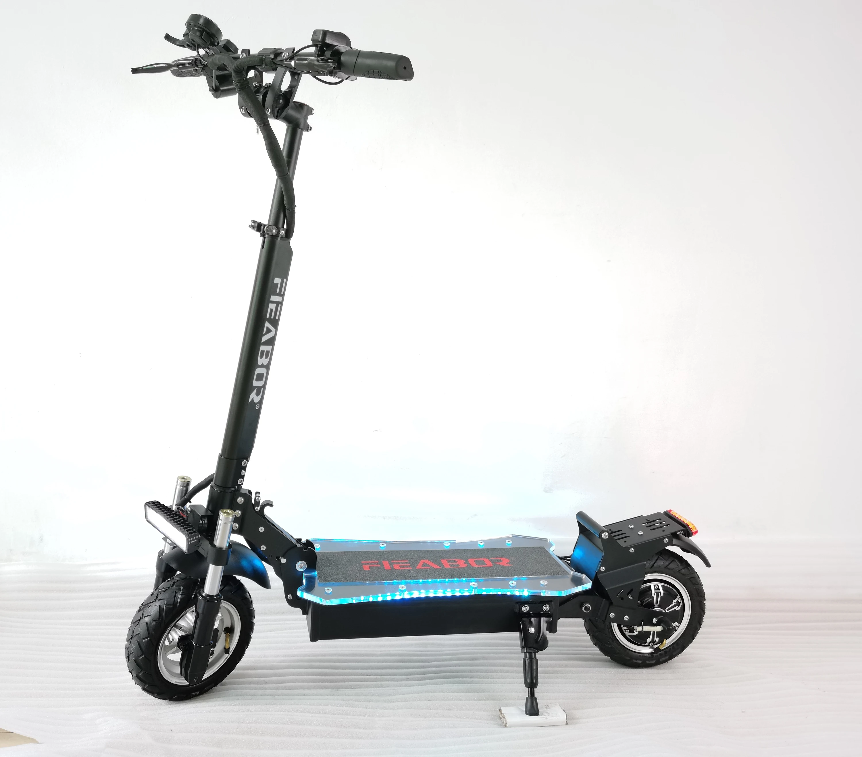 

fast dleivery cheap adult hot sell 2000W Electric Scooter