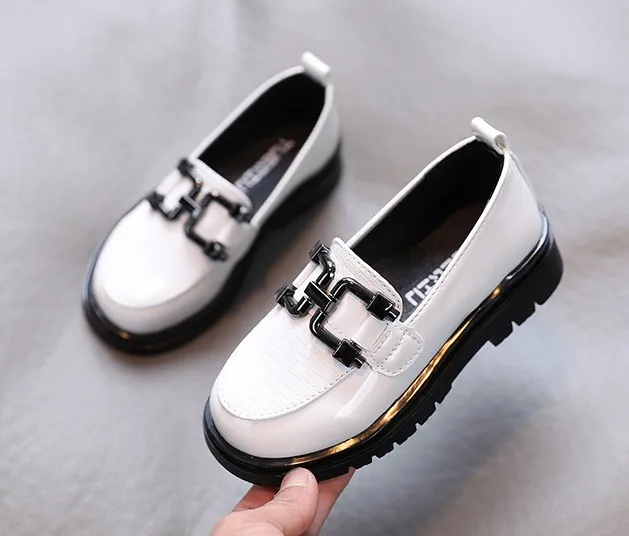 

High-quality soft-soled children's single shoes boys casual models wholesale European and American trends, White,black