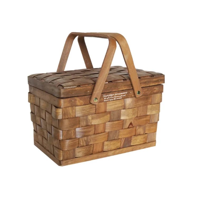 

Retro style creative weave picnic basket with handle and lid wedding props, As picture shows