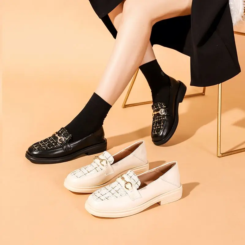 

Wholesale custom new fashion sexy round toe women ladies flat loafers luxury casual shoe, Black/white